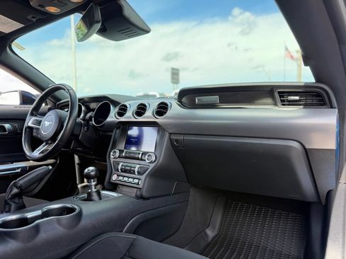 Used 2021 Ford Mustang GT RWD image 12