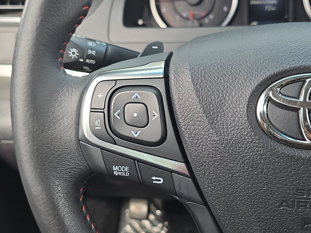 Used 2017 Toyota Camry SE FWD image 19