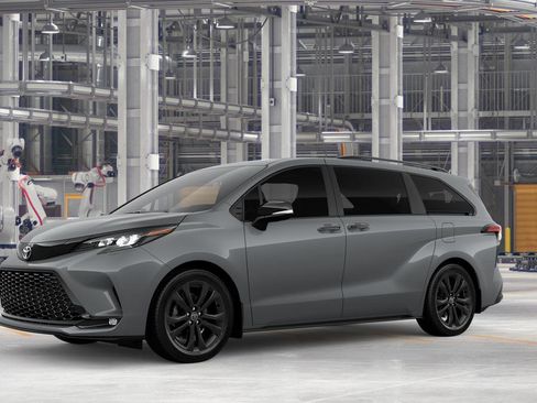New 2026 Toyota Sienna XSE FWD image 2