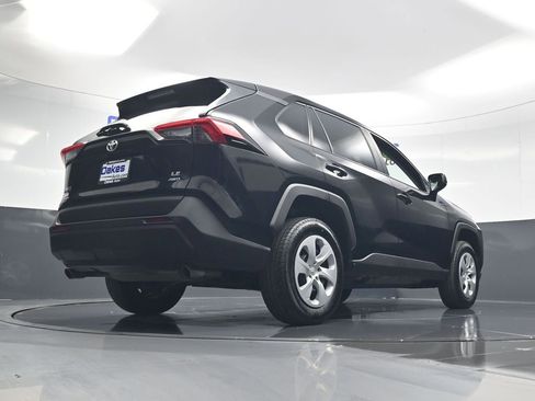 Used 2024 Toyota RAV4 LE AWD/4WD image 44