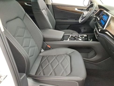 Certified 2026 Volkswagen Atlas SE w/ Panoramic Sunroof Package FWD image 16