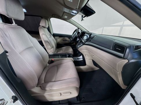 Used 2019 Honda Odyssey EX image 32