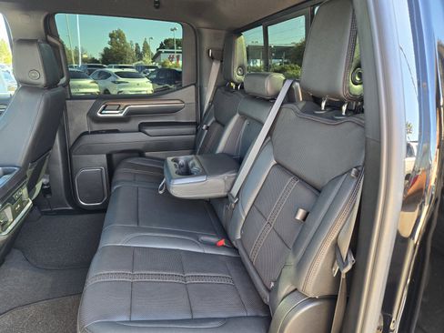 Certified 2023 Chevrolet Silverado 1500 High Country w/ Z71 Off-Road Package image 11