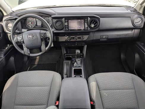 Used 2020 Toyota Tacoma SR image 15