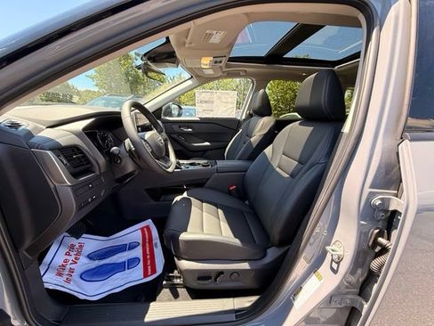 New 2026 Nissan Rogue Dark Armor AWD/4WD image 13