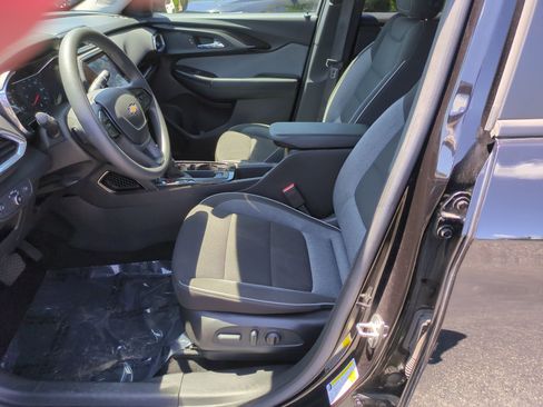 Used 2023 Chevrolet TrailBlazer LT w/ Convenience Package AWD/4WD image 16