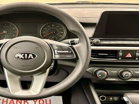 Used 2020 Kia Forte LXS FWD image 27