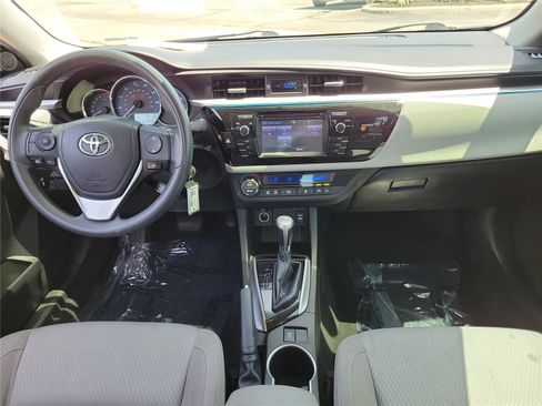 Used 2016 Toyota Corolla LE FWD image 10