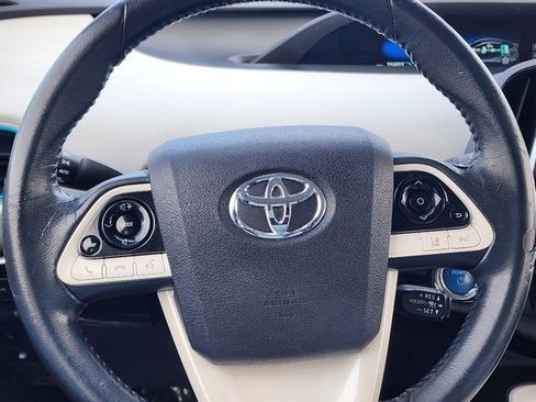 Used 2018 Toyota Prius Prime Advanced image 29