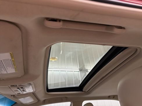 Used 2012 Toyota Camry XLE image 12