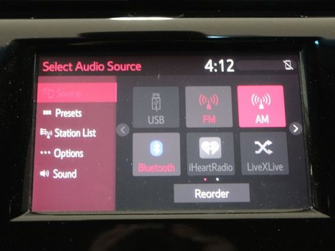 Used 2018 Toyota Camry SE image 24