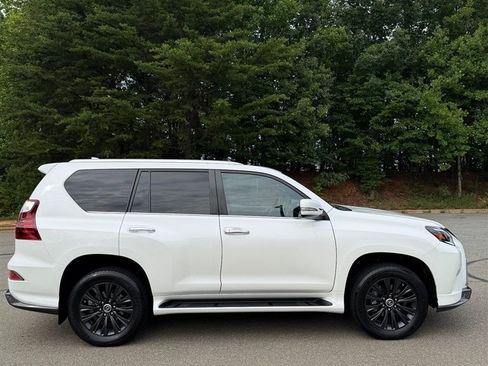 Used 2021 Lexus GX 460 w/ Sport Design Package AWD/4WD image 6