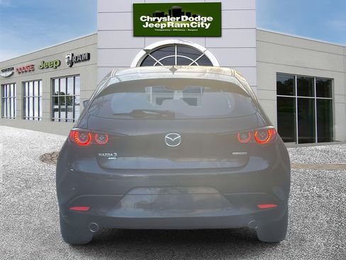 Used 2019 MAZDA MAZDA3 AWD Hatchback w/ Premium Pkg image 6
