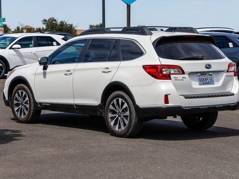 Used 2016 Subaru Outback 2.5i Limited AWD/4WD image 2