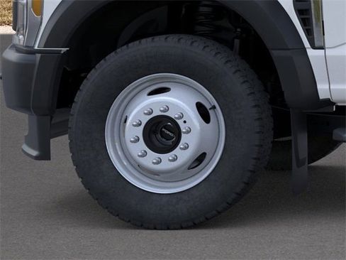 New 2026 Ford F550 4x4 Regular Cab Super Duty image 19