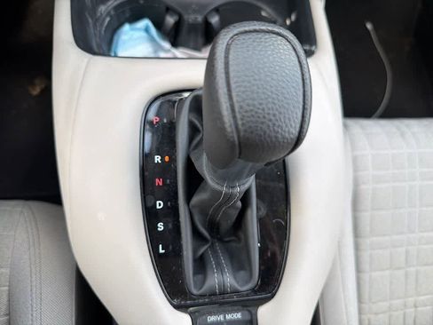 Used 2023 Honda HR-V LX image 20