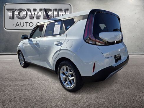 Certified 2024 Kia Soul LX w/ Option Group 015 image 14