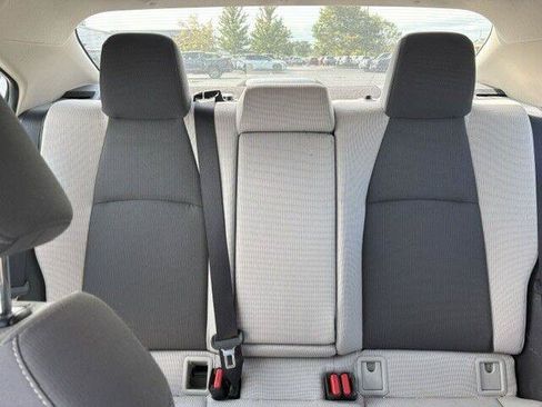 Used 2022 Toyota Corolla LE FWD image 9