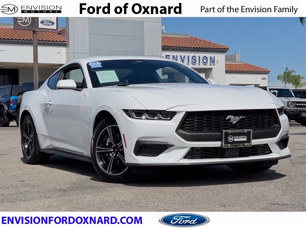 Certified 2025 Ford Mustang Coupe RWD image 1
