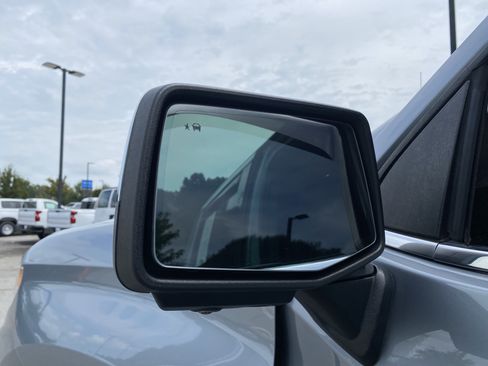 Used 2023 Chevrolet Silverado 1500 LTZ RWD image 41