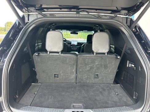 Used 2020 Ford Explorer Limited RWD image 8