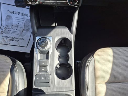 Used 2022 Ford Escape Titanium w/ Titanium Elite Package image 26