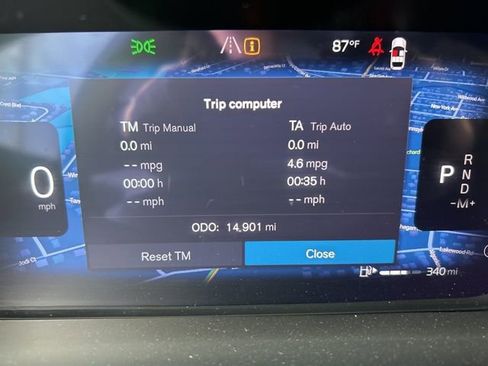 Certified 2025 Volvo XC60 B5 Plus image 21