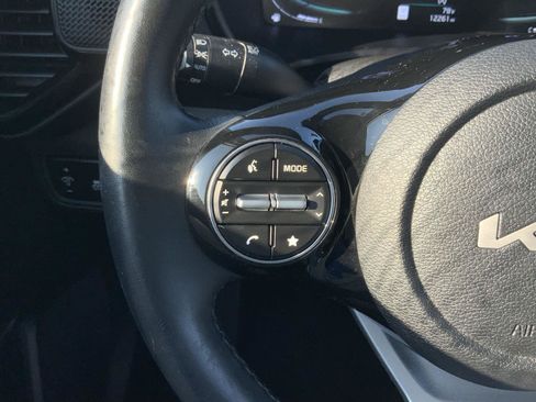 Used 2024 Kia Soul EX FWD image 28