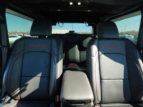 Used 2025 Jeep Wrangler Rubicon image 26