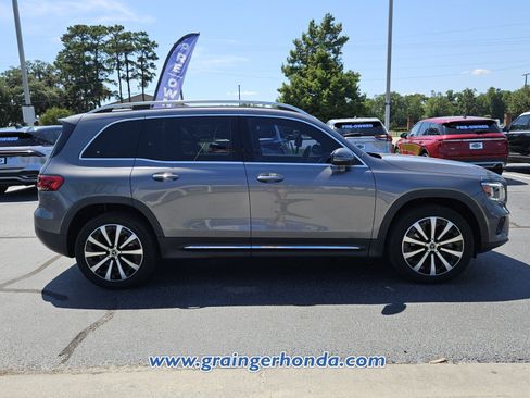 Used 2022 Mercedes-Benz GLB 250 4MATIC image 6