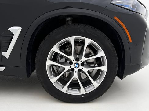 Certified 2026 BMW X5 xDrive40i w/ Climate Comfort Package AWD/4WD image 30