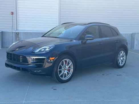 Used 2017 Porsche Macan GTS w/ Premium Package Plus image 7