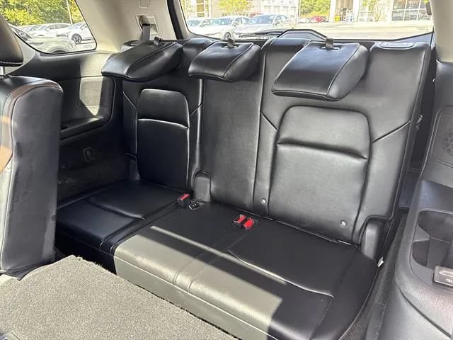 Used 2024 Nissan Pathfinder Platinum w/ Cargo Package AWD/4WD image 18
