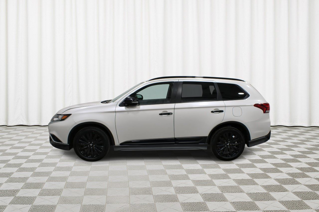 Used 2020 Mitsubishi Outlander SE FWD image 6