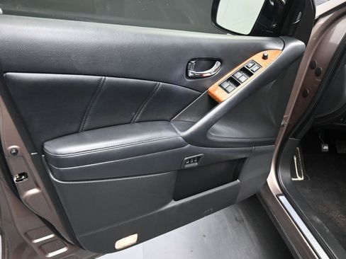 Used 2014 Nissan Murano LE w/ Platinum Edition Package image 5