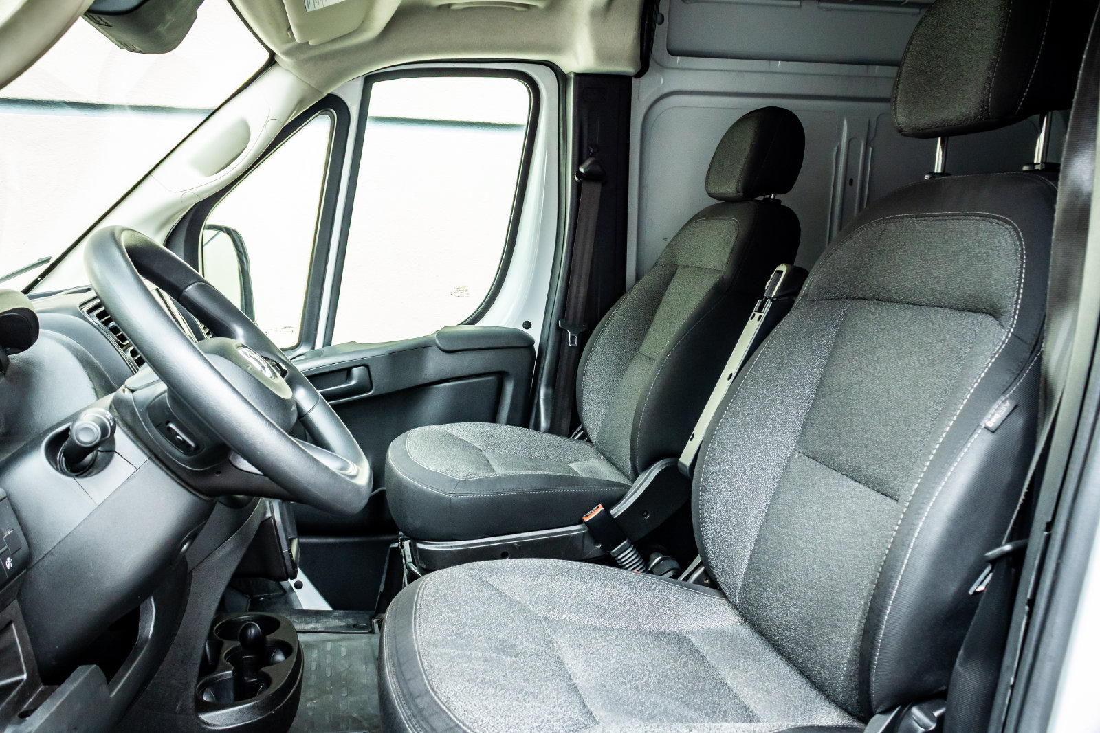 Used 2023 RAM ProMaster 2500 FWD image 12