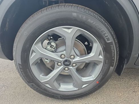 New 2026 Ford Escape ST-Line w/ Cold Weather Package image 33