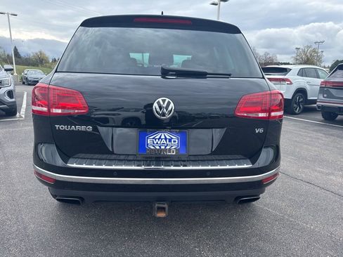 Used 2017 Volkswagen Touareg Sport AWD/4WD image 6