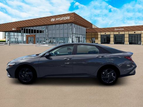 New 2026 Hyundai Elantra Sport image 3