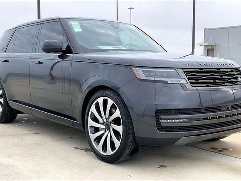 New 2025 Land Rover Range Rover Long Wheelbase SE AWD/4WD image 2