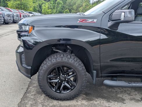 Used 2021 Chevrolet Silverado 1500 LT Trail Boss w/ Convenience Package II AWD/4WD image 11