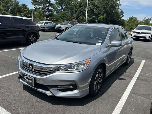 Used 2016 Honda Accord EX-L image 3