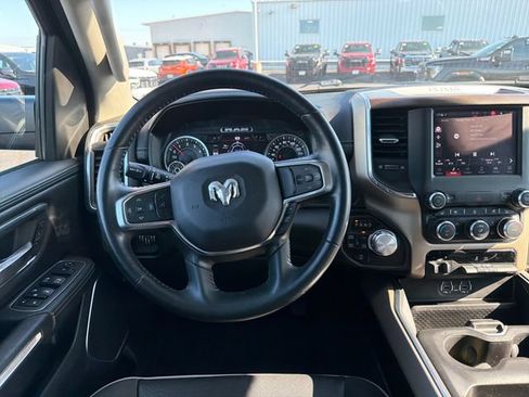 Used 2022 RAM 1500 Laramie AWD/4WD image 16
