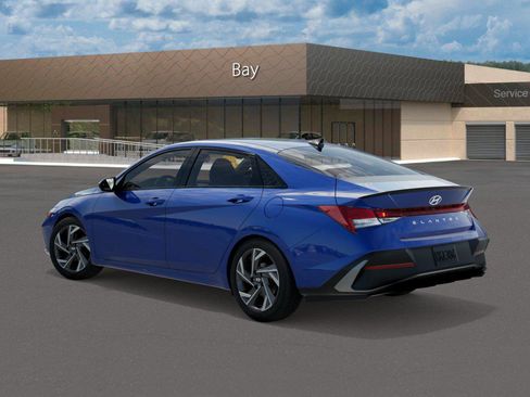 New 2026 Hyundai Elantra SEL Sport image 5