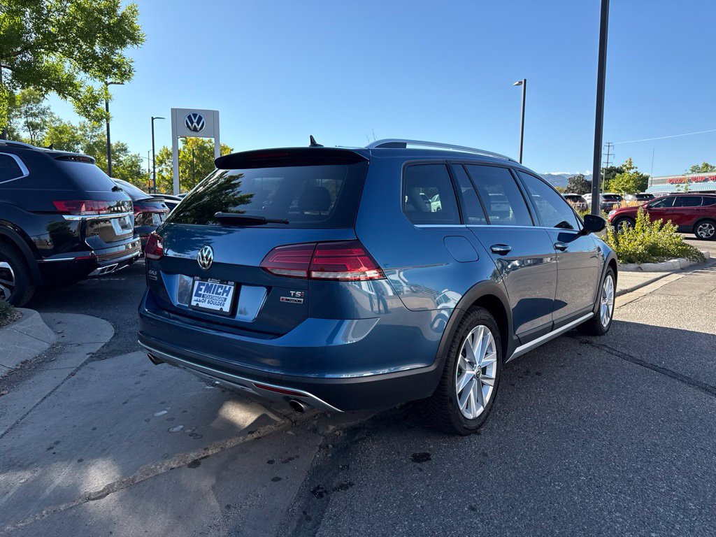 Used 2018 Volkswagen Golf Alltrack AWD/4WD image 5
