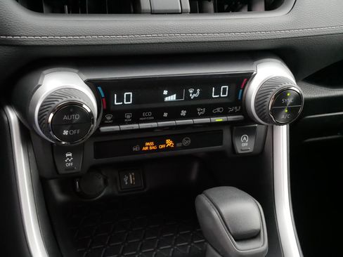 Certified 2025 Toyota RAV4 XLE image 23