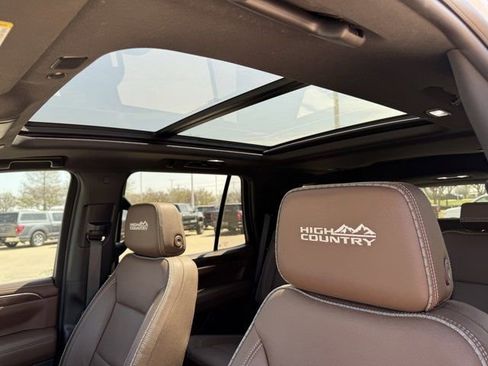 Used 2023 Chevrolet Tahoe High Country image 35