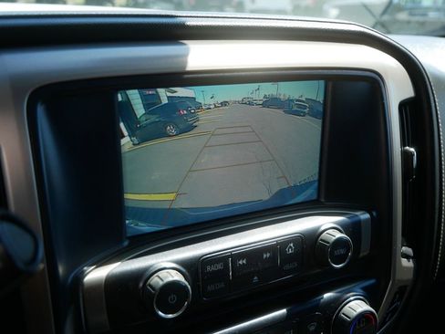 Used 2019 GMC Sierra 2500 Denali w/ Duramax Plus Package AWD/4WD image 35