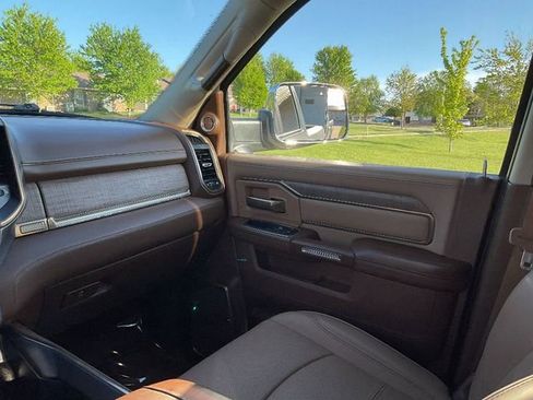 Used 2022 RAM 3500 Limited image 28