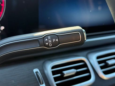 New 2026 Mercedes-Benz GLE 53 AMG 4MATIC image 17